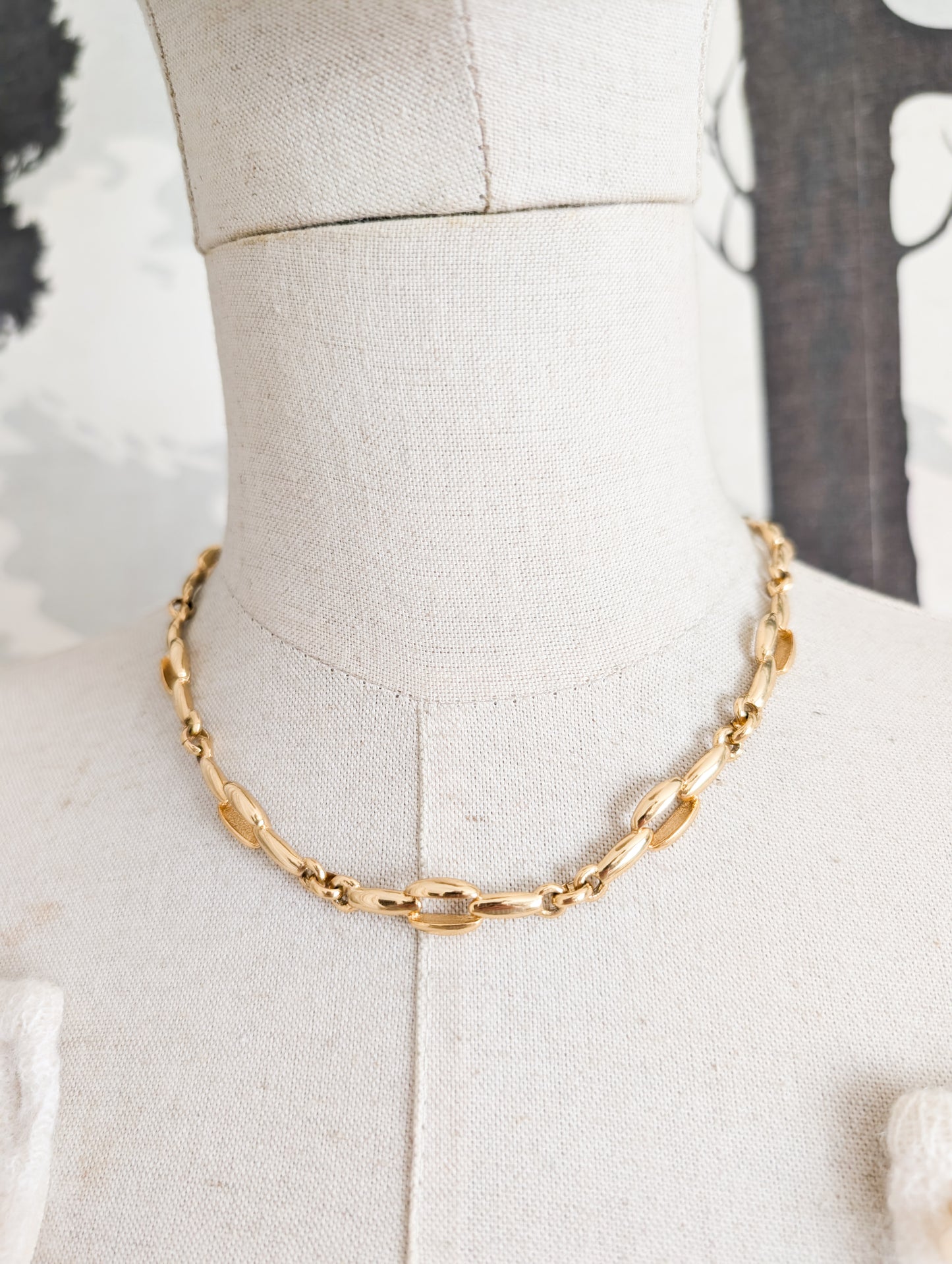 Collier Orena