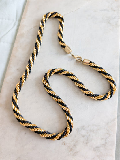 Collier américain maille torsadée et cordelette