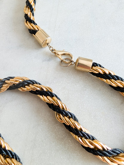 Collier américain maille torsadée et cordelette