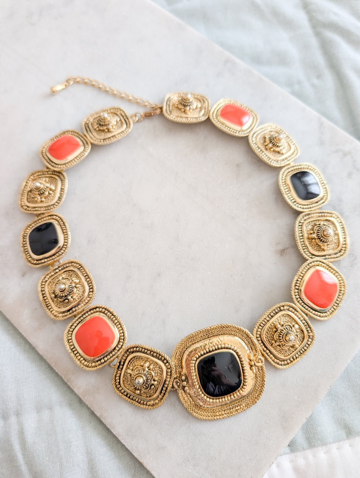 Exceptionnel collier 80's