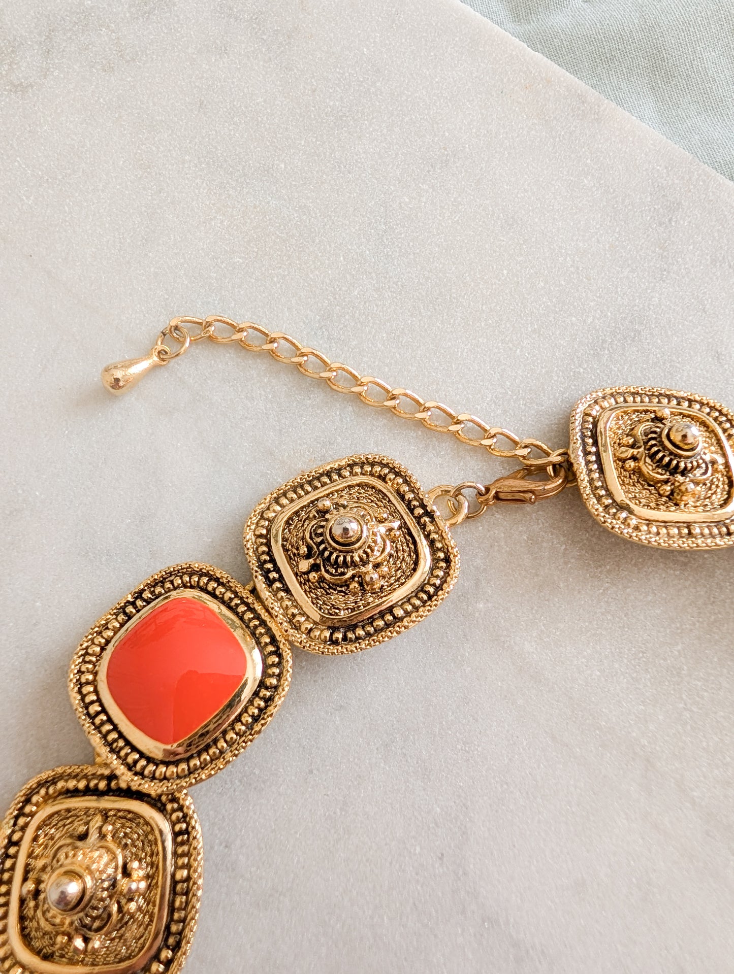 Exceptionnel collier 80's