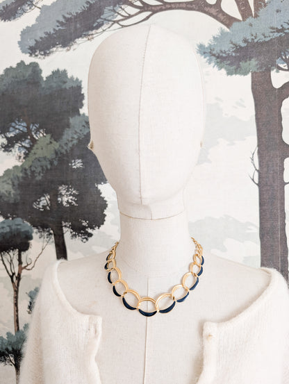 Collier laqué bleu nuit Trifari