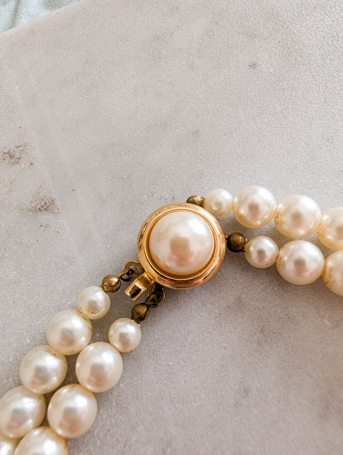 Collier de perles pendentif joyaux