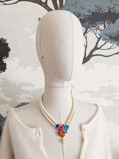 Collier de perles pendentif joyaux