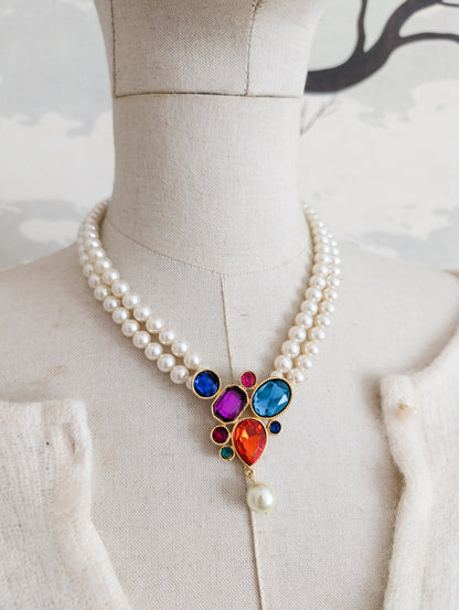 Collier de perles pendentif joyaux