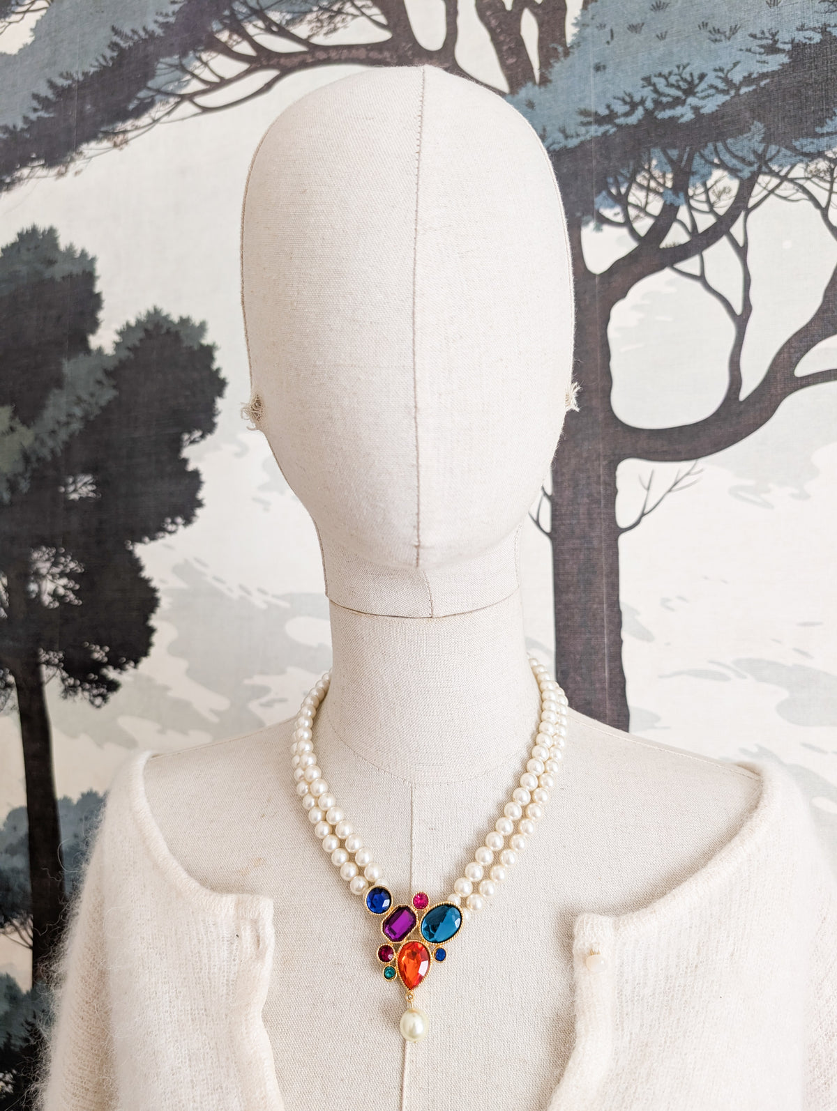 Collier de perles pendentif joyaux