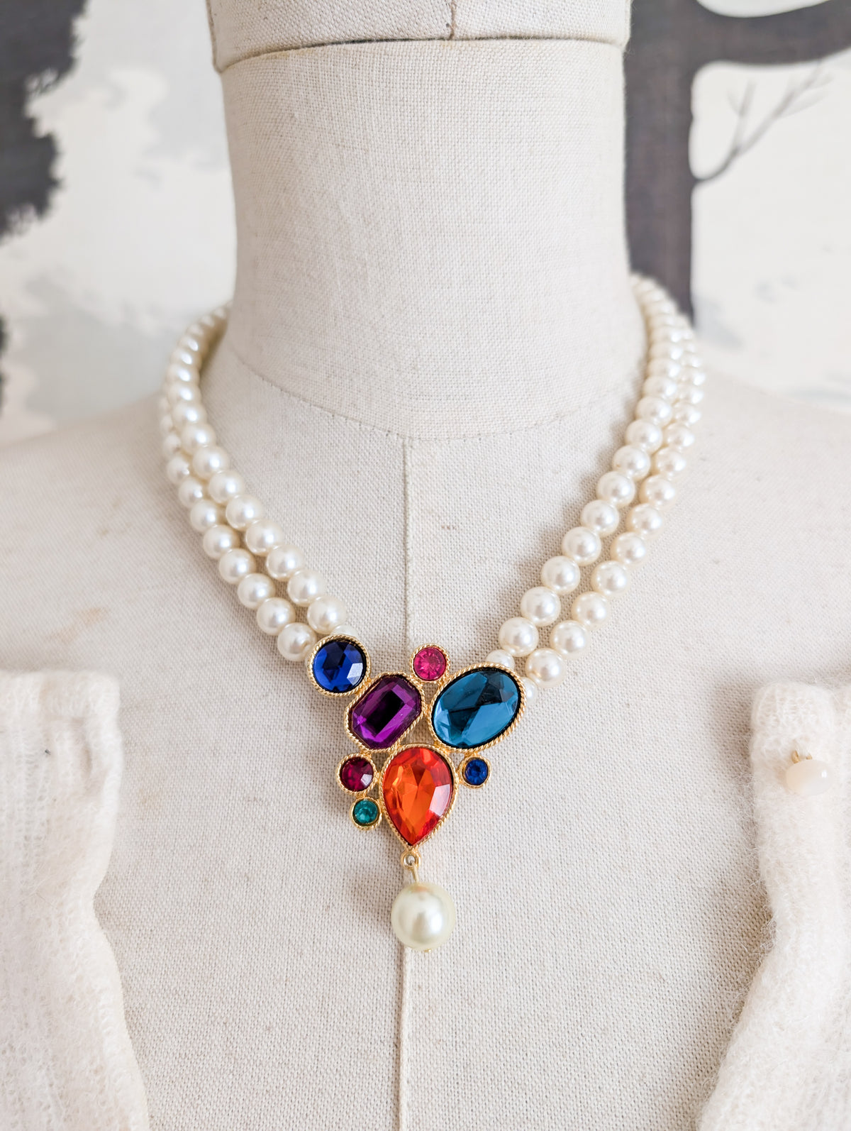 Collier de perles pendentif joyaux