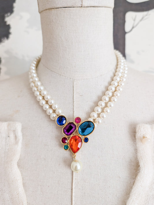 Collier de perles pendentif joyaux