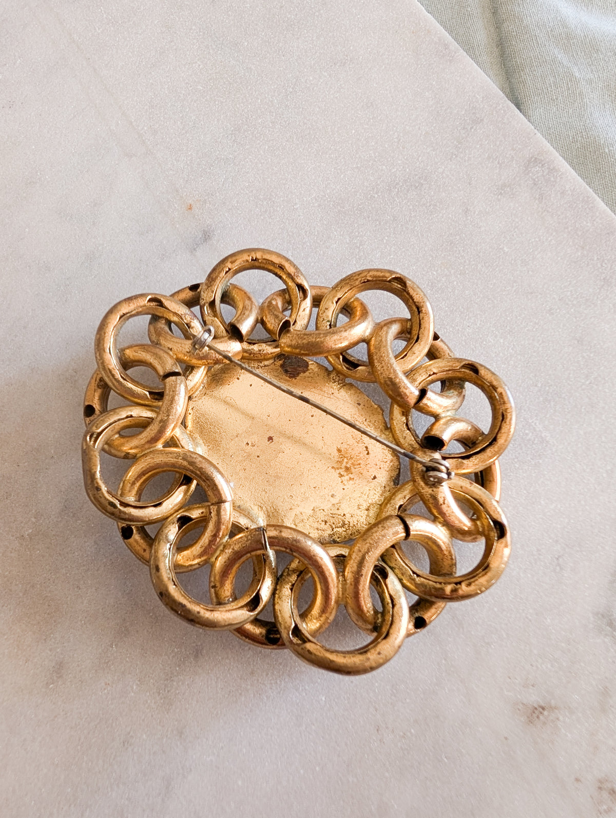 Grande broche américaine 1940