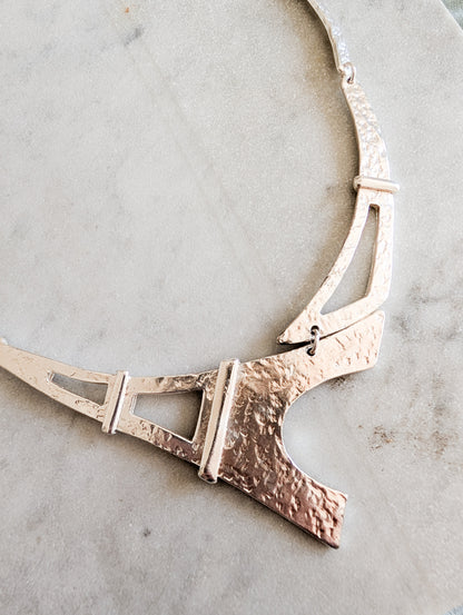 Rare collier Tour Eiffel Dolce Vita