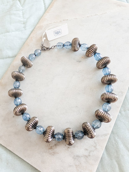 Superbe collier en verre en métal Sharra Pagano