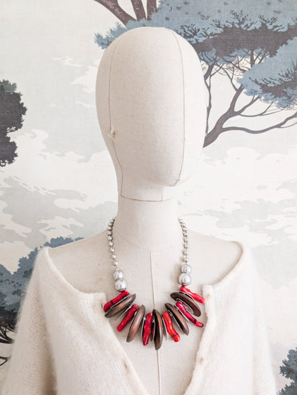 Collier en métal bois et Corail Bambou