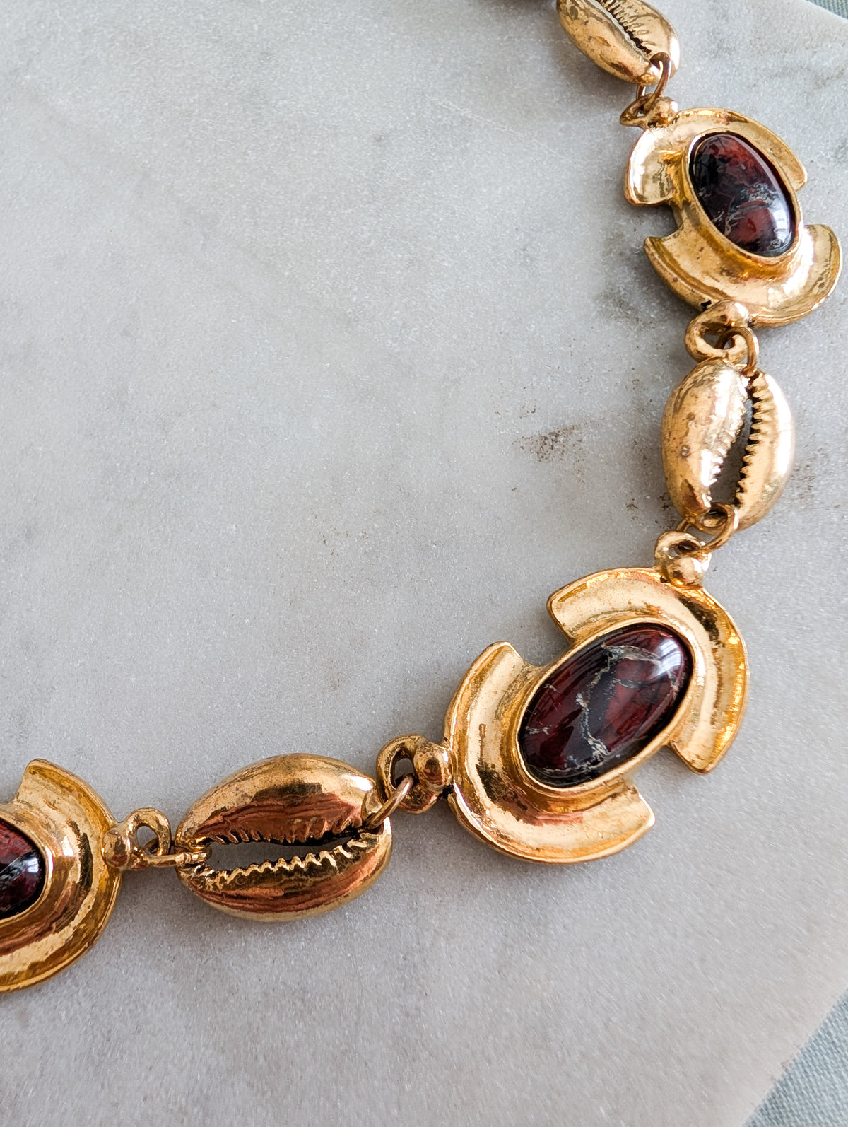 Collier 80's coquillage