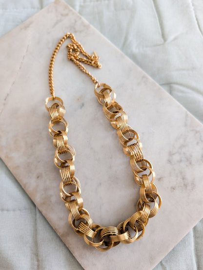 Extraordinaire collier anneaux Corocraft
