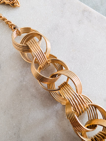 Extraordinaire collier anneaux Corocraft
