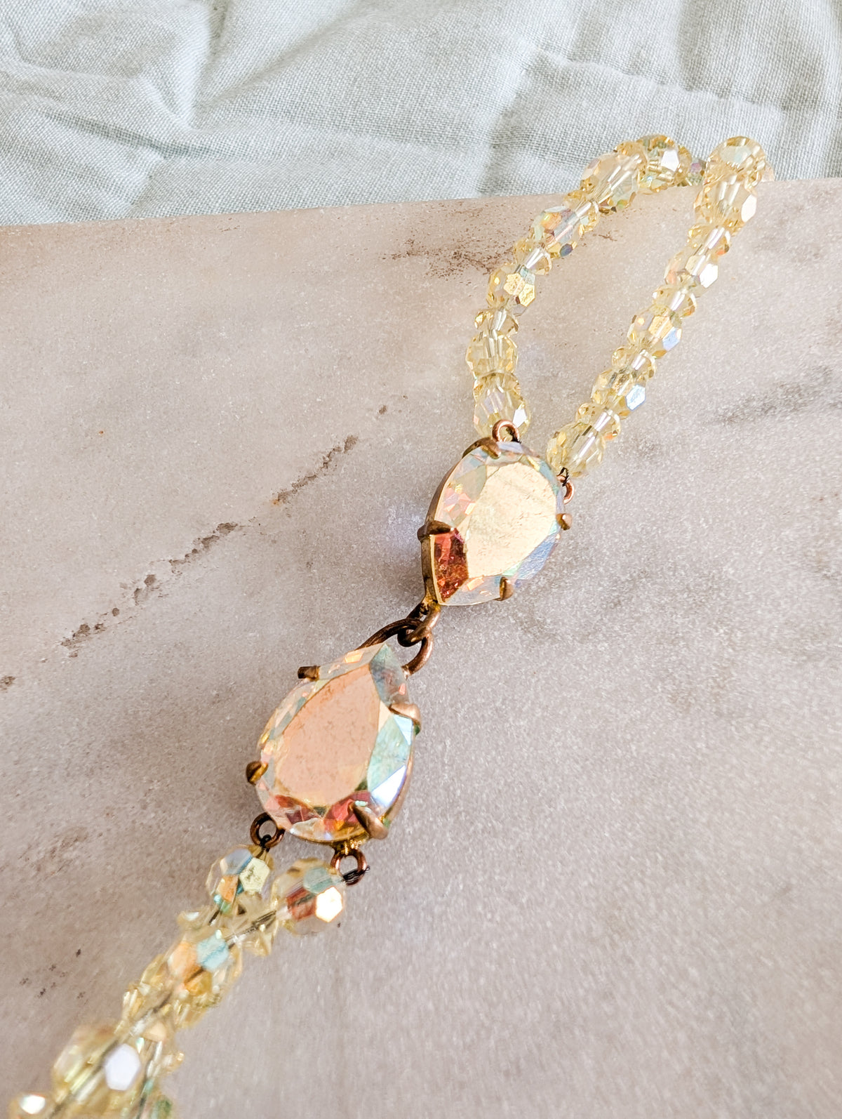 Collier en cristal jaune