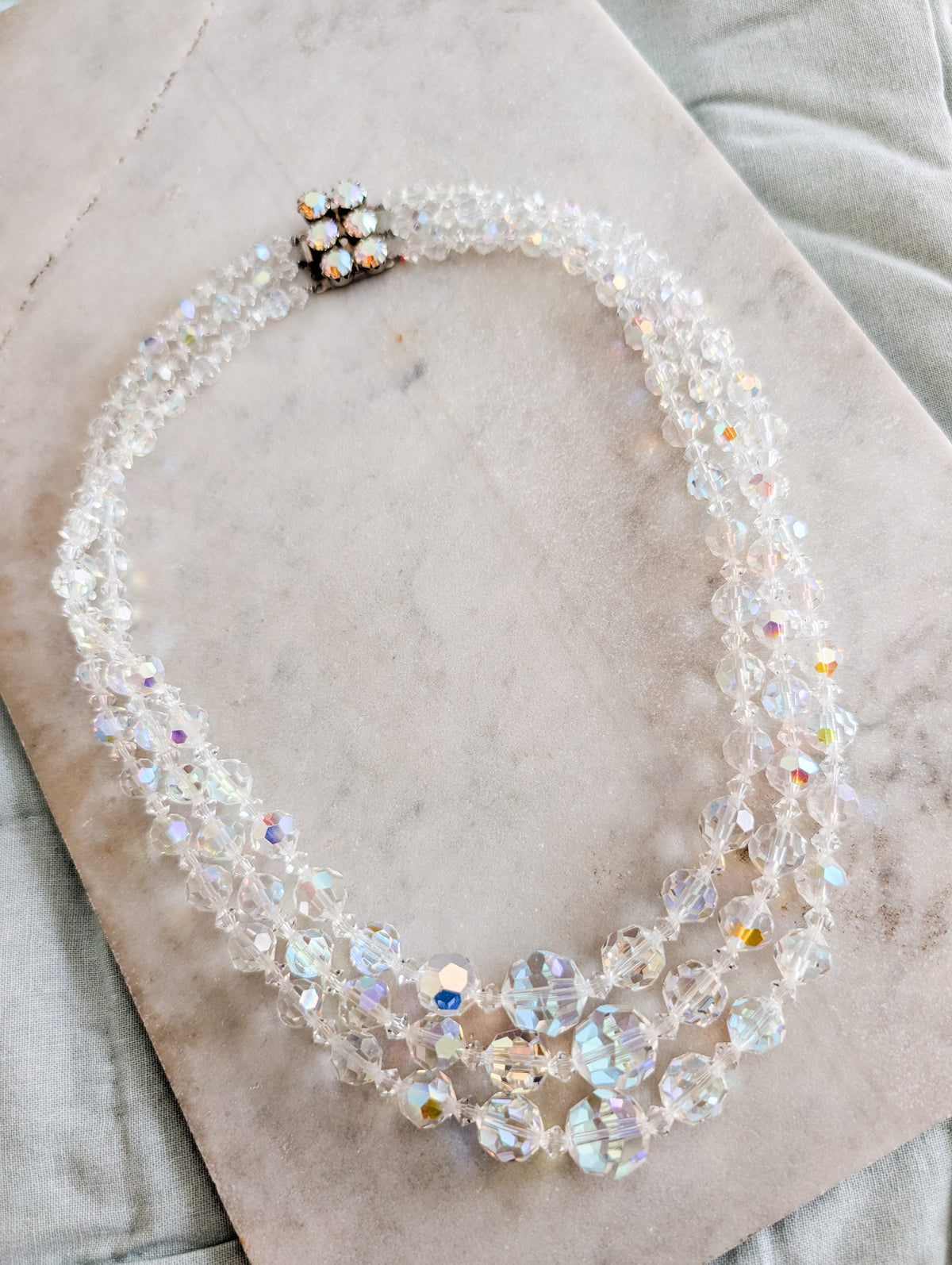 Extraordinaire collier en cristal AB