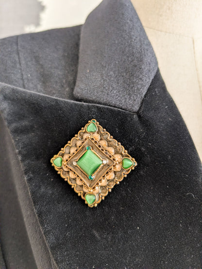 Broche cabochons verts