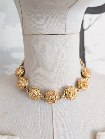 Exceptionnel Collier fleurs en métal