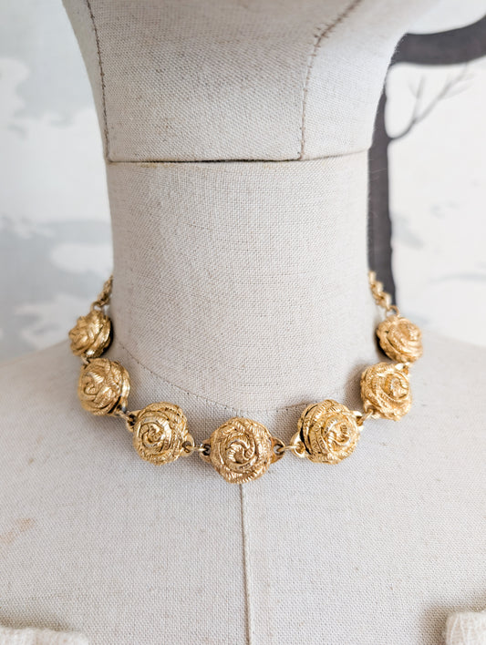 Exceptionnel Collier fleurs en métal