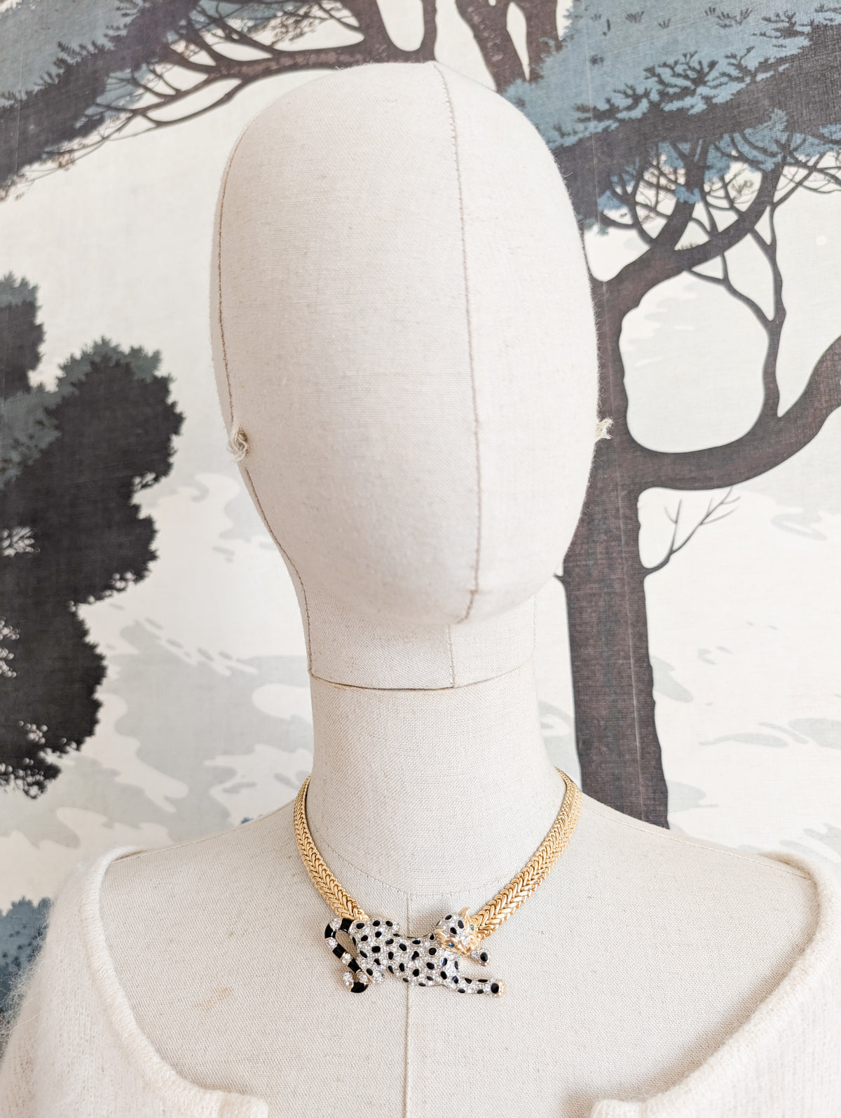 Très beau collier panthère