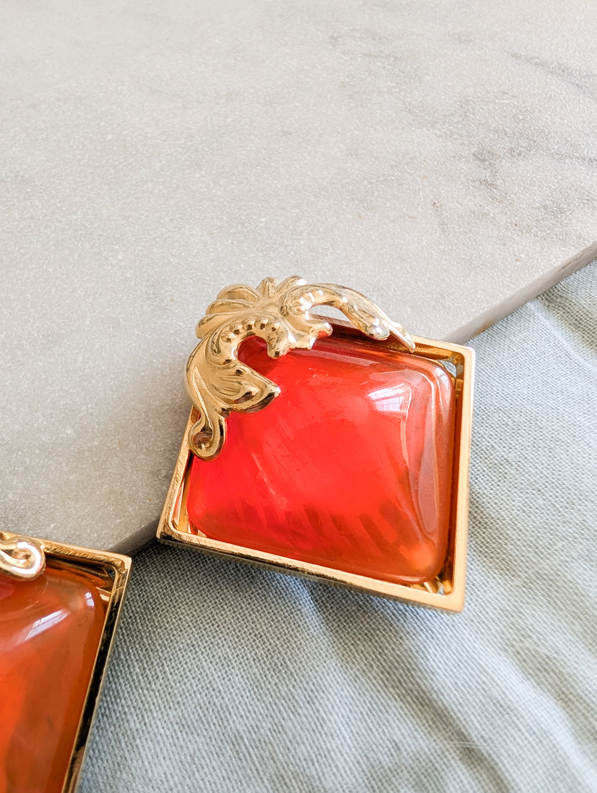 Boucles baroques orange vif