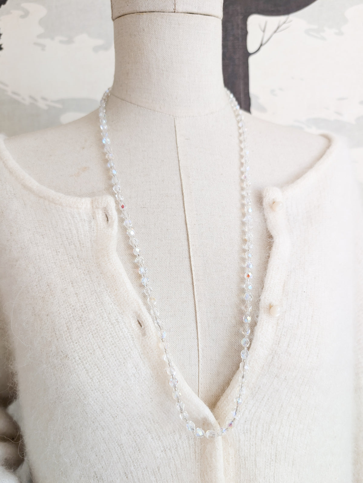Très joli collier en cristal