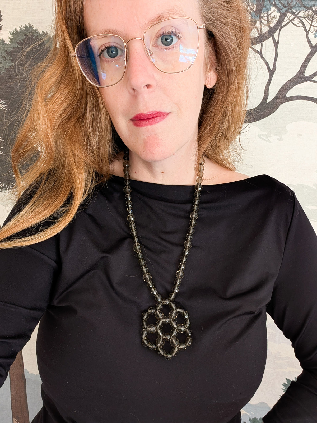 Collier en verre fumé