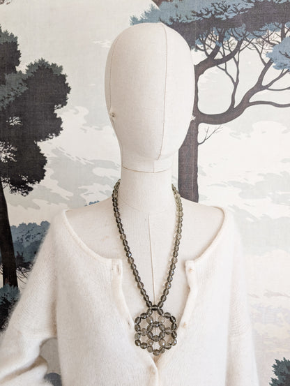 Collier en verre fumé