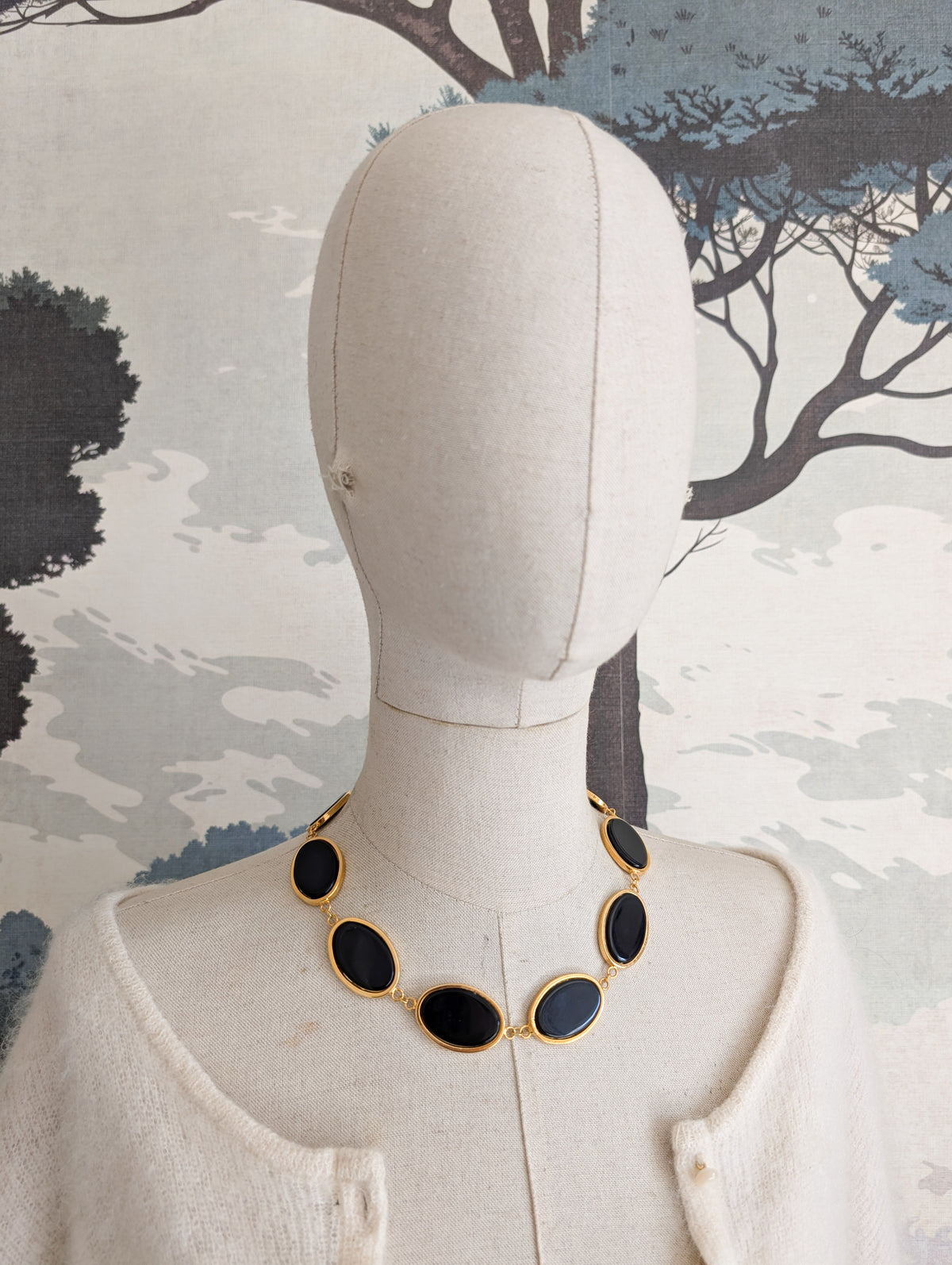Collier cabochon noir Sharra Pagano