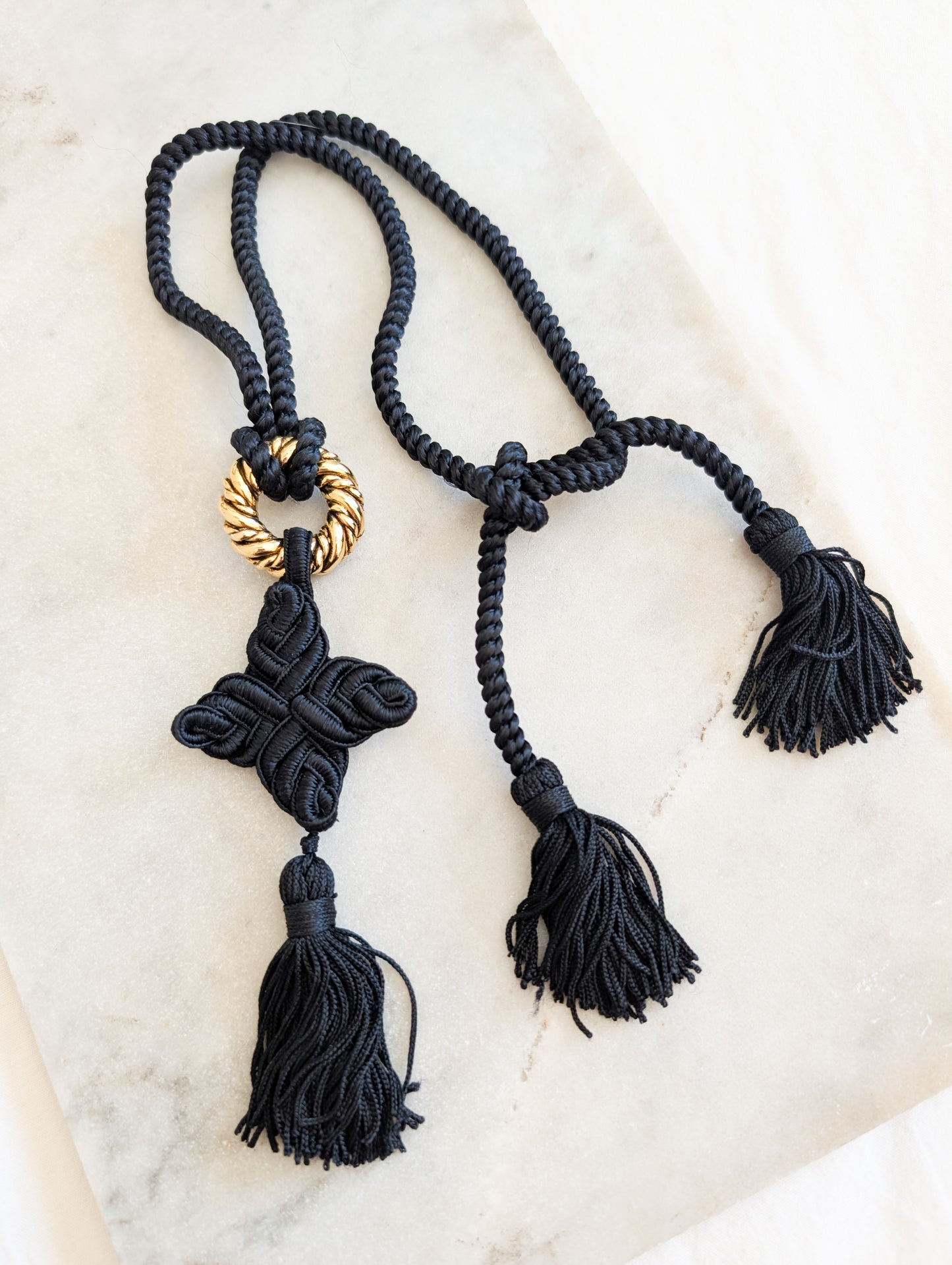 Collier passementerie