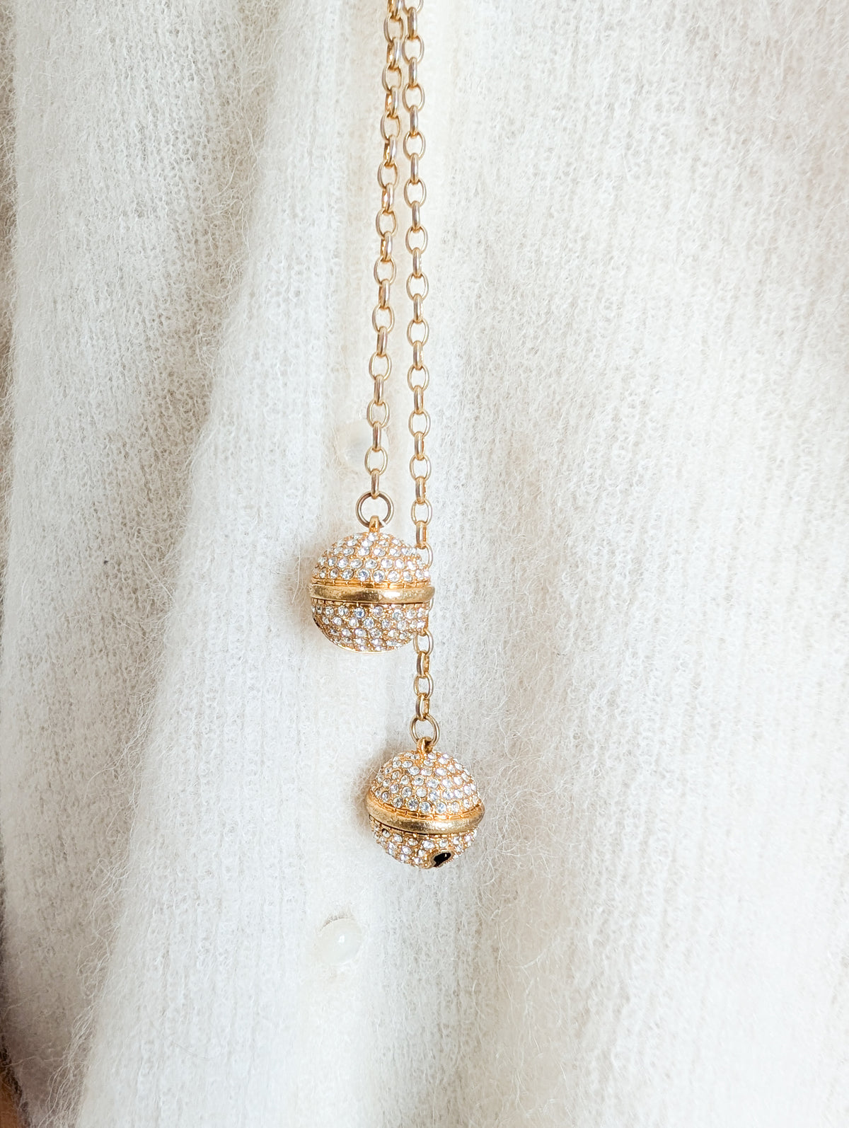 Collier Agatha grelots à nouer