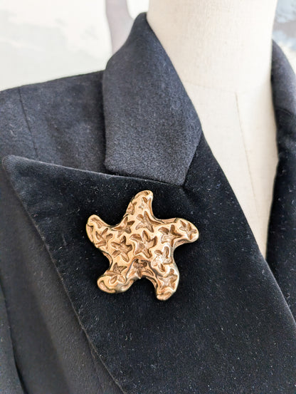 Broche Gil d'Agenas en résine galvanisée