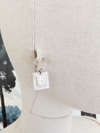 Boucles "bas relief" Dolce Vita, oreilles percées