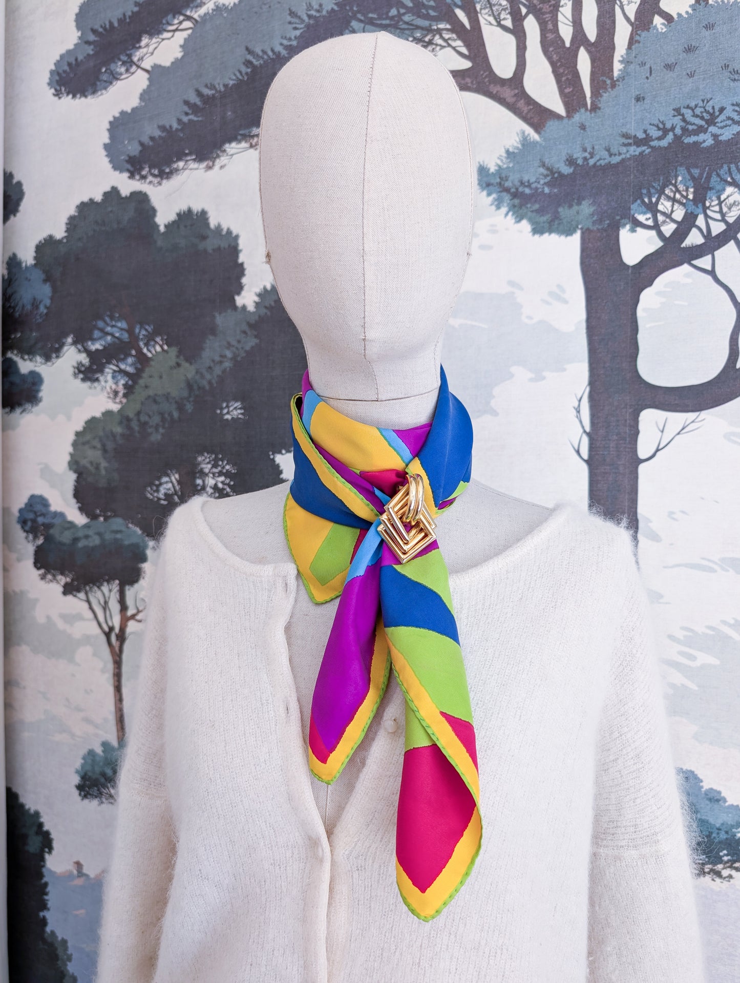 Pince à foulard